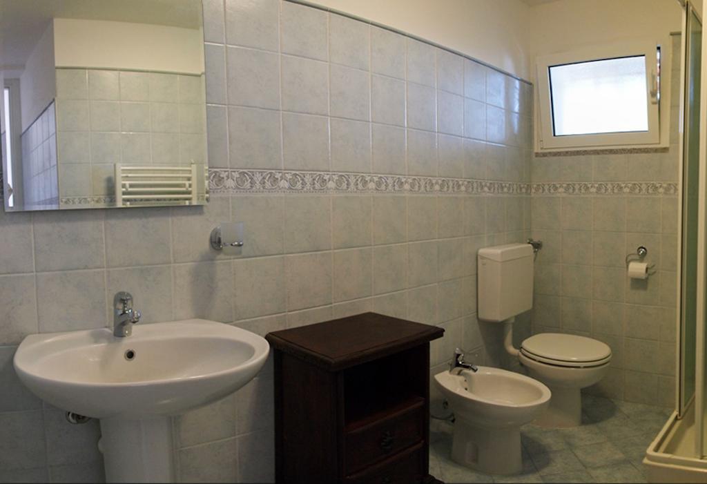 Bed and Breakfast Tra Gli Ulivi Pietra Ligure Zimmer foto
